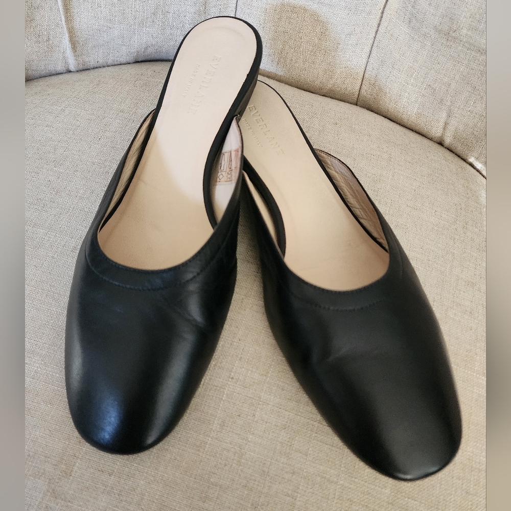 Everlane Black Day Mules Slip-Ons Flats -  8.5 (feels more like 7.5 or 8)